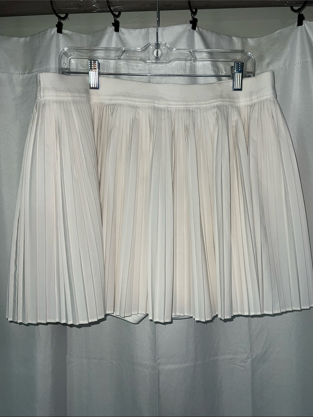 Old Navy Pleated Mini Skirt - Cream